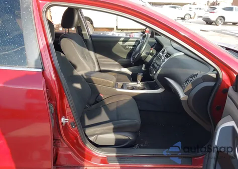 2015 Nissan Altima 2.5 S z USA, uszkodzony, nr VIN 1N4AL3APXFC221708